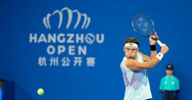 三位中国男选手同进四强 杭州成都迎来本土冠军?